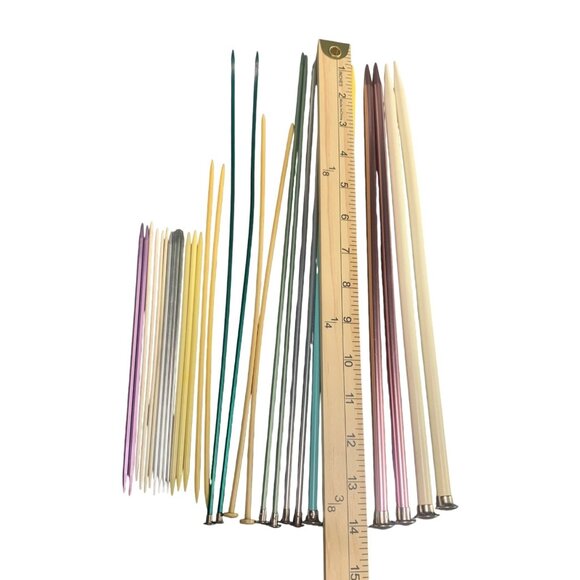 Assorted Knitting Needles Set - Metal & Plastic - Various Sizes & Colors - Craft - Picture 4 of 6